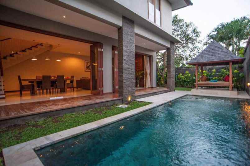 villa di seminyak bali dekat sunset road
