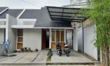 1 unit rumah favorit di sayap buah batu bandung