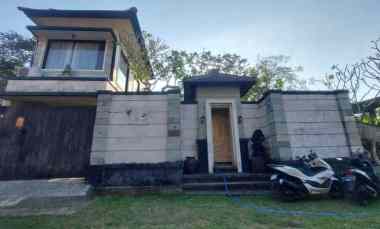 2 bedroom villa for rent close sidewalk jimbaran bali