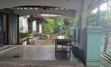 Area Komersial Rungkut Asri Parkir Luas