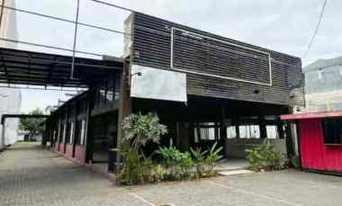 Bangunan Usaha Arief Rahman Hakim Strategis, Nol Jalan