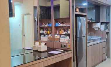 Jual Apartemen Denver Lt 26 2 Bedrooms Full Furnish, Surabaya Barat