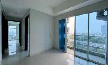 Jual Rugi Apartemen Puri Mansion Hook 3 BR Ada Kulkas, 4AC, Privat Lif