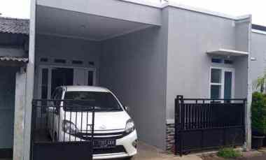 dijual butuh rumah siap huni