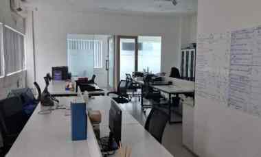 Komersial Dijual di Radio dalam