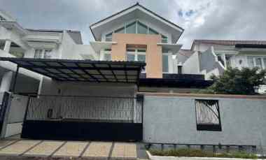 dijual dan disewakan rumah raffles hills cibubur