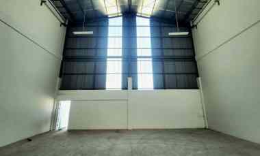 Dijual/Disewakan Gudang di Manyar Jipe