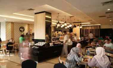 dijual hotel mewah bintang 4 di malioboro