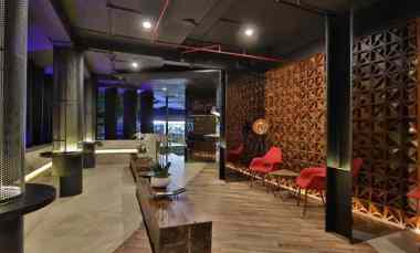 dijual hotel raya kuta