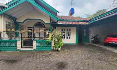 Jual Kost dan Rumah Induk dekat Kampus UII Jalan Kaliurang KM 14 Yogya
