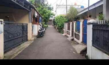 Kost Dijual di Jl Raya Pondok Jati, Jurang mangu Barat