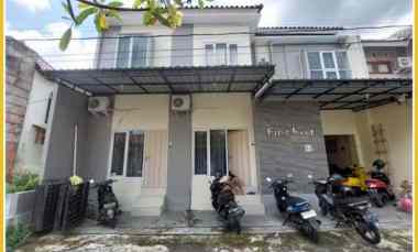 Dijual Kost 2 Lantai 12 Kamar dekat UGM UTY Amikom Condongcatur SHM