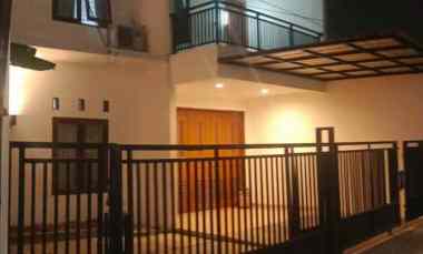 Dijual Rumah dan Rumah Kost di Area Kebon Jeruk Rcti, Jakarta Barat