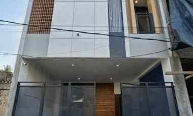 dijual kost pandanaran kaliurang km 12 5