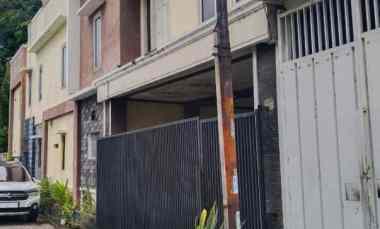 JUAL Murah Rumah Kost Rumah Induk di Semampir Sukolilo Surabaya