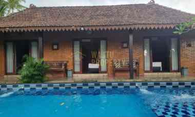 dijual murah villa cantik tanah luas di pakem