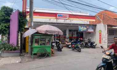 Tempat Usaha Raya Bendul Merisi Surabaya Cocok Buat Depot Mini Market