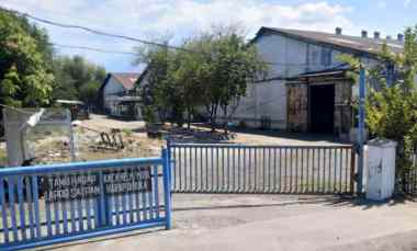 Pabrik dan Kantor Nol Jalan Akses Kontainer 40Feet Pasuruan Jawa Timur