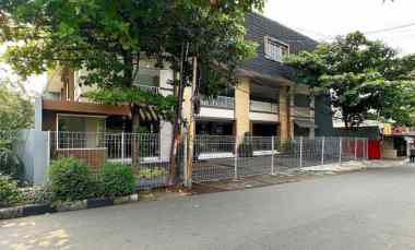 Gedung Dijual Pinggir Jalan Utama di Jakarta Timur dekat Tol Cawang