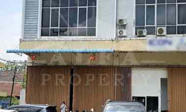 Ruko Hook 3 Lantai Super Strategis Depan Pelabuhan, Cocok untuk Kantor
