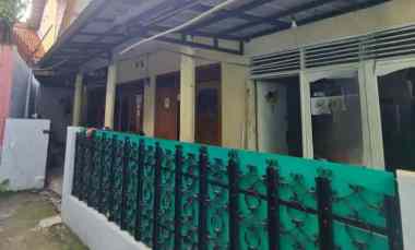 Kontrakan 4 Pintu 4 menit Stasiun Bekasi Agus Salim Bekasi