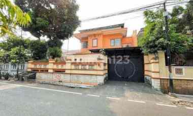 Rumah Mewah Sangat Nyaman Daerah Duren Tiga Jakarta Selatan