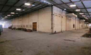 Gudang Siap Pakai Bebas Banjir Lokasi Terbaik di Margomulyo Indah