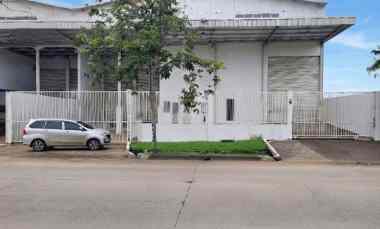 Gudang Loading Dock Kawasan Industri Delta Silicon Lippo Cikarang