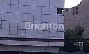 Ruko 3 Lantai Siap Pakai Raya Kedungdoro dekat Pusat Kota, TP, Arjuno