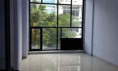 Ruko 3,5 Lantai Kembang Jepun Cocok untuk Bank, Kantor, Gudang, Eksped