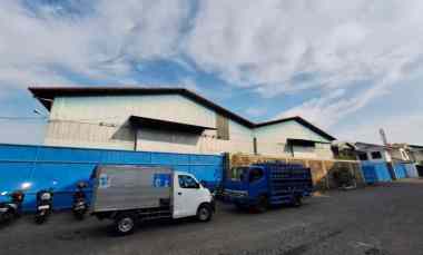 Gudang Margomulyo Luas Bebas Banjir Akses Kontainer 40 Feet