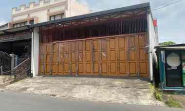 Ruko Ex Showroom Mobil dekat SPBU, Toll Bekasi Timur dan Stasiun LRT