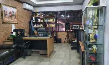 Ruko Gandeng Strategis di Penggilingan Cakung Jakarta Timur