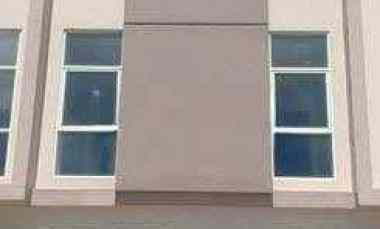 Ruko 4 Lantai Puncak Dharmahusada Surabaya Jalan Depan 2 Jalur