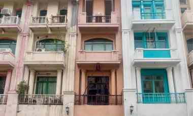 Ruko Sentra Fortuna 4 Lantai, Strategis, Pusat Kota Area Parkir Luas