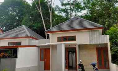 dijual rumah 1 km ke kampus mercubuana