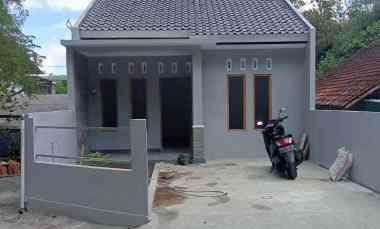 dijual rumah 1 km ke ringroad selatan