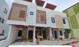 dijual rumah 13430