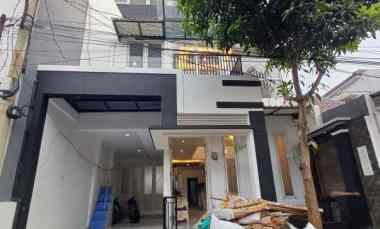 Dijual Rumah 2 Lantai di Pesona Alam Jagakarsa, Jaksel