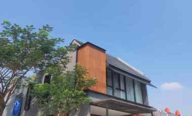 Dijual Rumah 2 Lantai di Semarang Kota