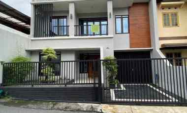 dijual rumah 2 lantai full furnish mewah di sleman