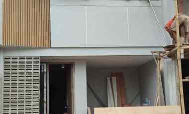 Dijual Rumah 2 Lantai Limo Depok