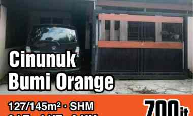 dijual rumah 2 lantai siap huni di komplek bumi orange