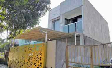 Dijual Rumah 2 Lantai Full Furnished Arcamanik Bandung