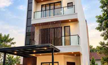 dijual rumah 3 lantai rooftop cilandak shm