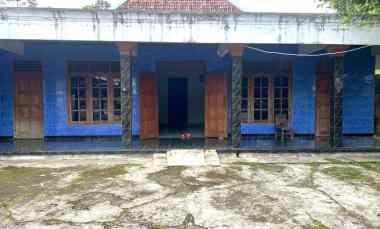 dijual rumah 450 juta limasan modern karanganyar