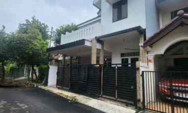 Dijual Rumah sudah Renovasi Dikompleks Mediterania Cikunir Bekasi Kota