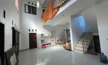 Rumah Nyaman dekat Daarut Tauhid Abadi Regency Gegerkalong Bandung