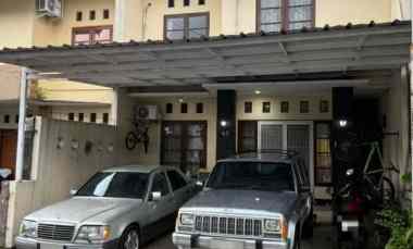dijual rumah antapani