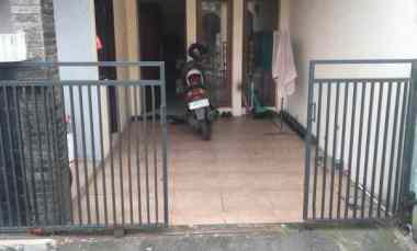 Rumah Strategis 2 Lantai Antapani jl Cikajag Cibatu Kuningan Bandung